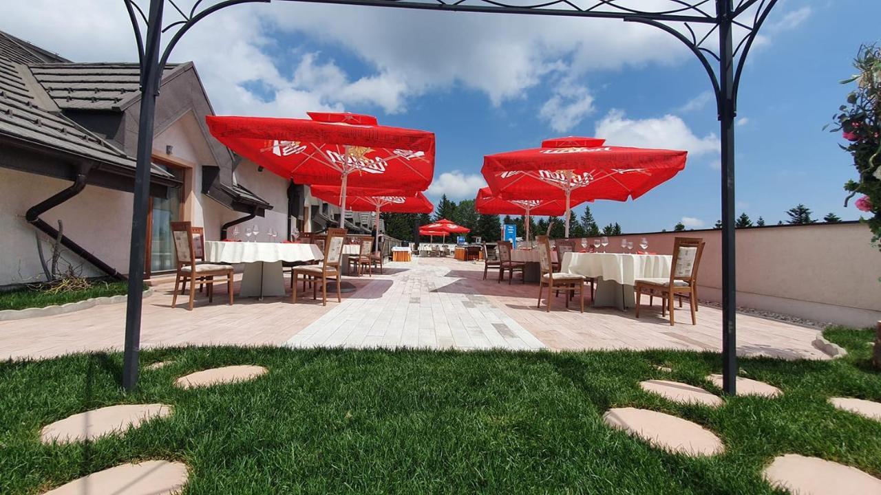 Hotel Jakec Trije Kralji Na Pohorju Zgornja Loznica Exterior photo